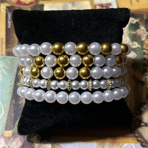 Elegant Gold and White Pearl Bracelet Set